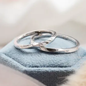 Elegantní snubní prsteny s propletením a diamantem TWIST Thumbnail