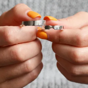 Gold wedding rings with tapered center TAPPI Thumbnail