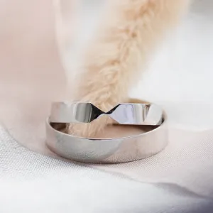 Gold wedding rings with tapered center TAPPI Thumbnail