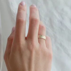 Unusual moon surface wedding bands LUNARIUM Thumbnail