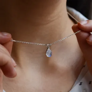 Zlatý náhrdelník s měsíčním kamenem a diamantem LUNA Thumbnail