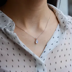 Zlatý náhrdelník s měsíčním kamenem a diamantem LUNA Thumbnail