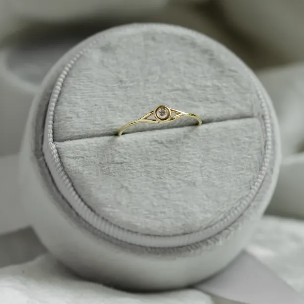Gold lab-grown diamond engagement ring INN Image