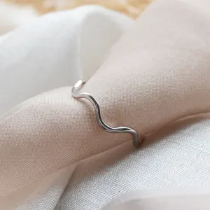 Dainty gold wavy ring GAIA Thumbnail