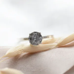 Rutilated quartz in gold ring with diamonds GIORGIA