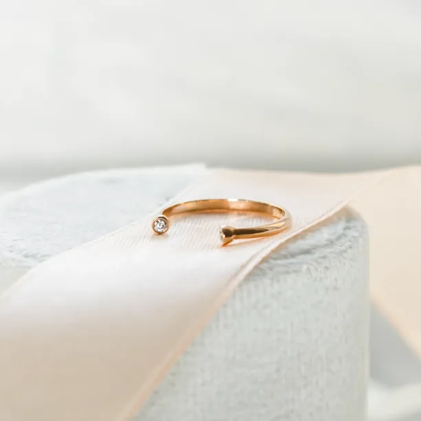 Minimalist open ring with diamonds EMMA Image