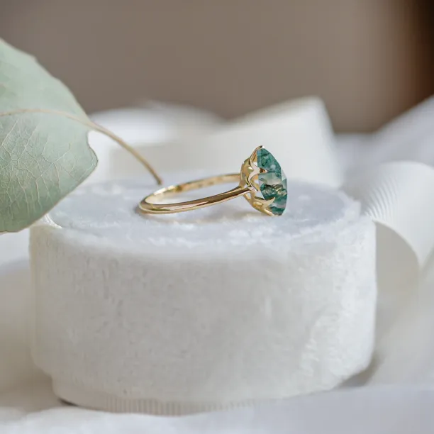Engagement ring with moss agate GIULIA Image