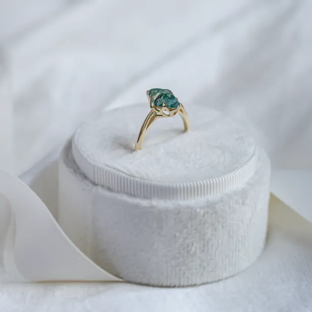 Engagement ring with moss agate GIULIA Image