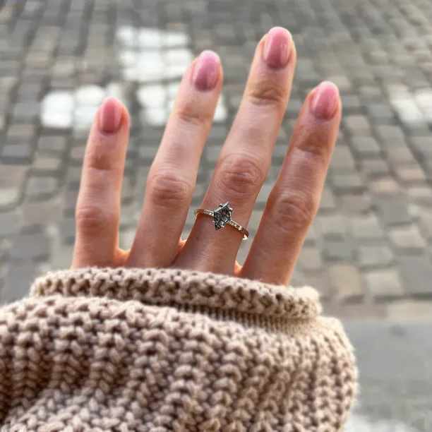 Zlatý prsten s kite rutilovým křišťálem a diamanty ESTER Image