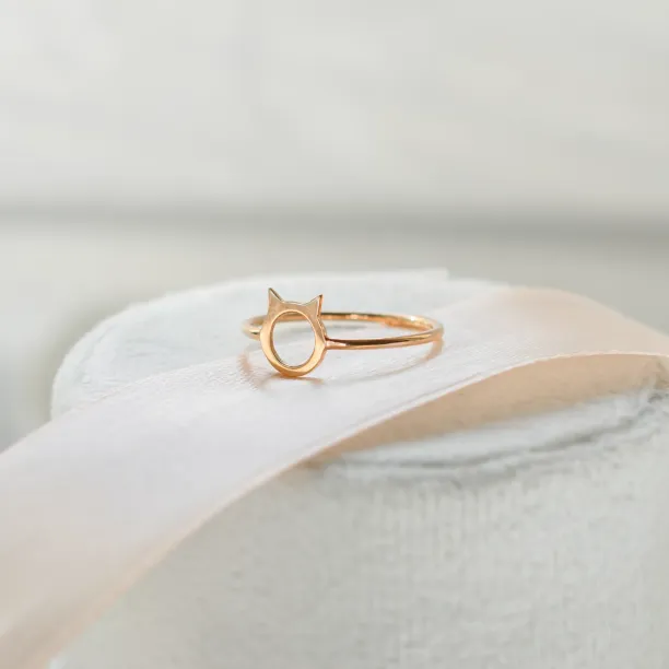 Gold cat head ring KITTY Image