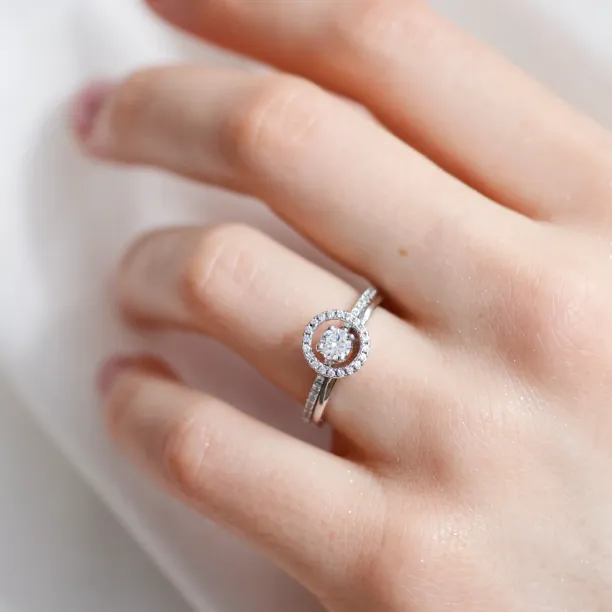 Gold diamond halo engagement set SOLEIL Image