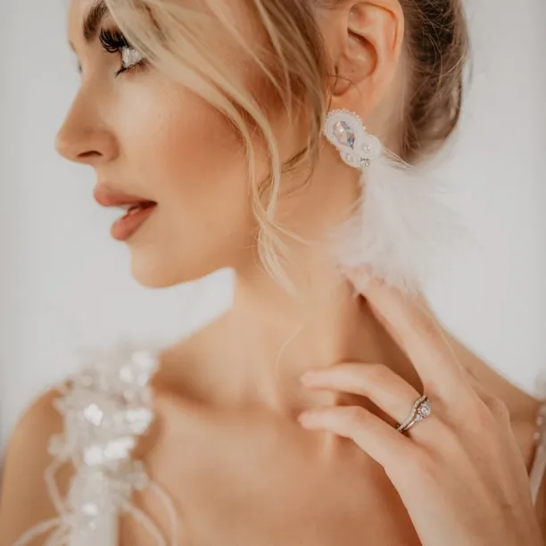 Zlatý zásnubní prsten s diamanty MONYS Image