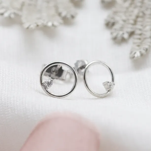 Zlaté karma náušnice s diamanty GARURASANA Image