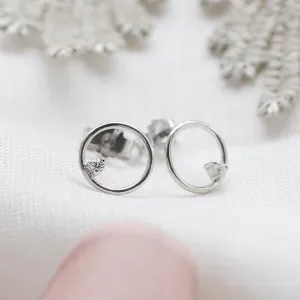 Zlaté karma náušnice s diamanty GARURASANA Thumbnail