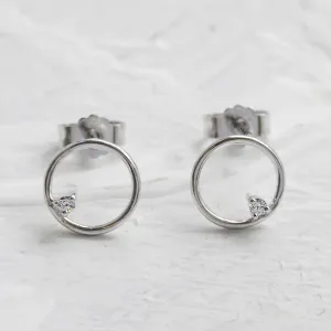 Zlaté karma náušnice s diamanty GARURASANA