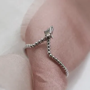 Vykrojený prsten s kite salt and pepper diamantem ISOLDE Thumbnail