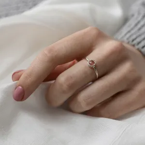 Zlatý prsten s bezel jahodovým křišťálem FRAGOLINA Thumbnail