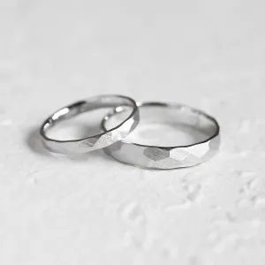 Matné snubní prsteny s tepaným povrchem ETAIN Thumbnail