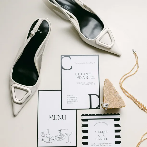 Spectacular kite salt and pepper diamond ring in solid gold CATHAL Image