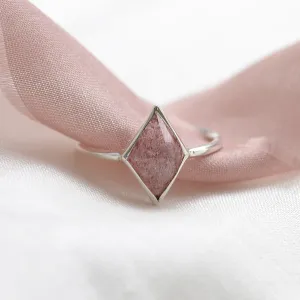 Gold kite strawberry quartz ring FRAGOLA Thumbnail