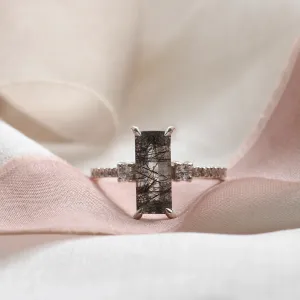 Gold ring with rutilated quartz and diamonds LIAM Thumbnail