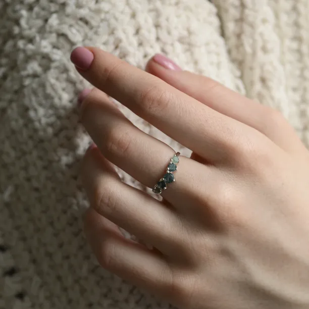 Eternity gold ring with moss agates OISIN Image