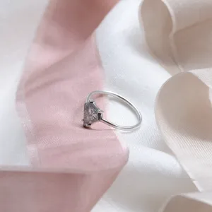 Geometric slice salt´n´pepper diamond ring SORCHA Thumbnail