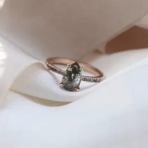 Vintage salt and pepper diamond engagement ring GRIONA Thumbnail