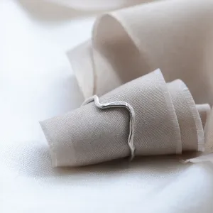 Zlatý minimalistický prsten ve tvaru hor ALPINE Thumbnail