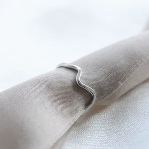 Zlatý minimalistický prsten ve tvaru hor ALPINE Thumbnail