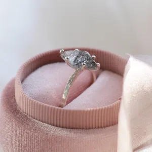 Original gold ring with rutilated quartz and diamonds MAIREAD Thumbnail