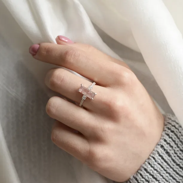 Gold ring with strawberry quartz and diamonds SWEETIE Image