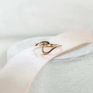 Minimalist gold wave ring WAVE Thumbnail