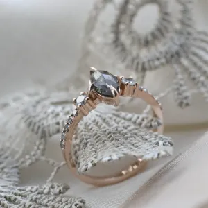 Vintage gold ring with marquise salt and pepper diamonds ROISIN Thumbnail