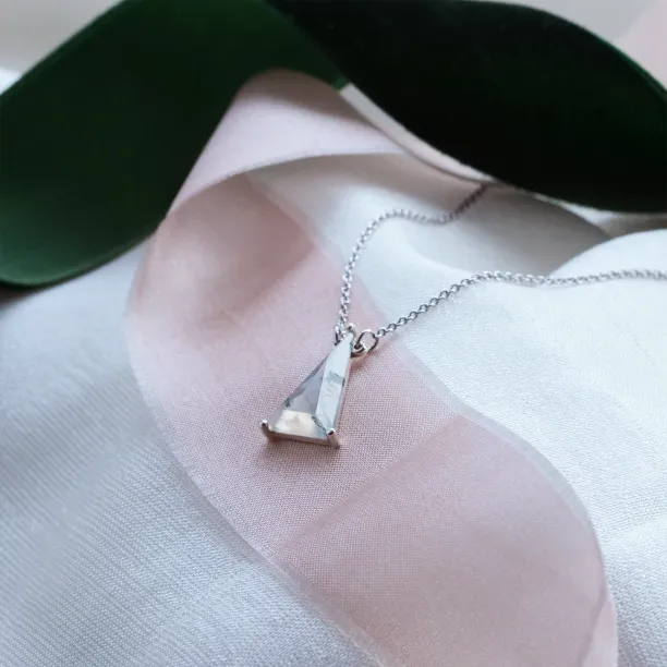 Gold pendant with triangle moss agate ZUZY Image