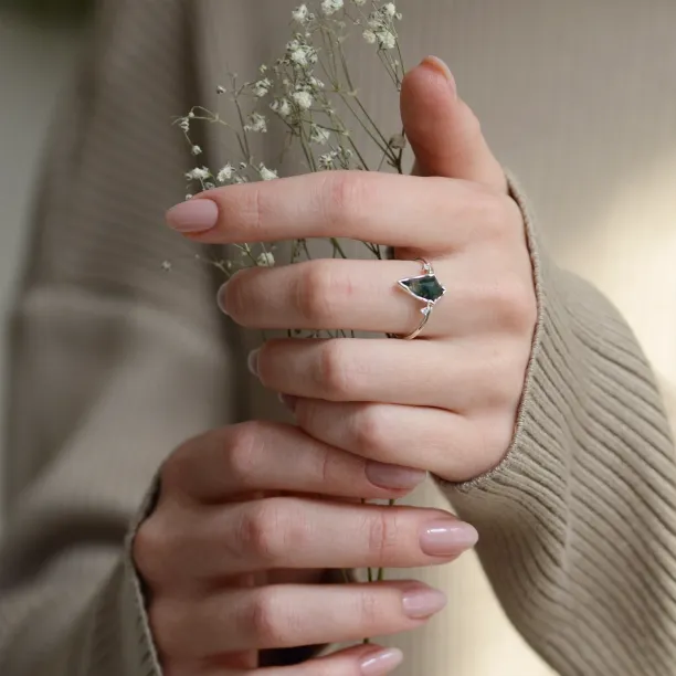 Gold ring with moss agate and diamonds KIRA Image