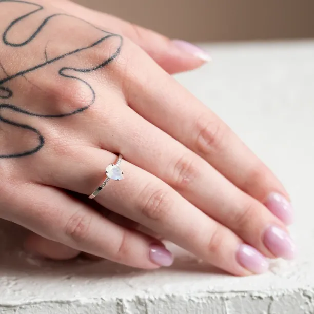 Zlatý prsten s měsíčním kamenem a diamanty ROXANE Image