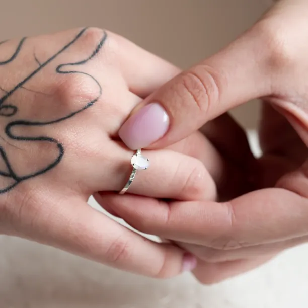 Zlatý prsten s měsíčním kamenem a diamanty ROXANE Image