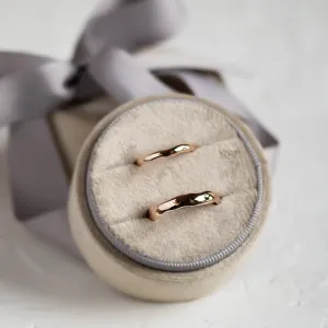 Irregular atypical wedding rings made of gold LUANA Thumbnail