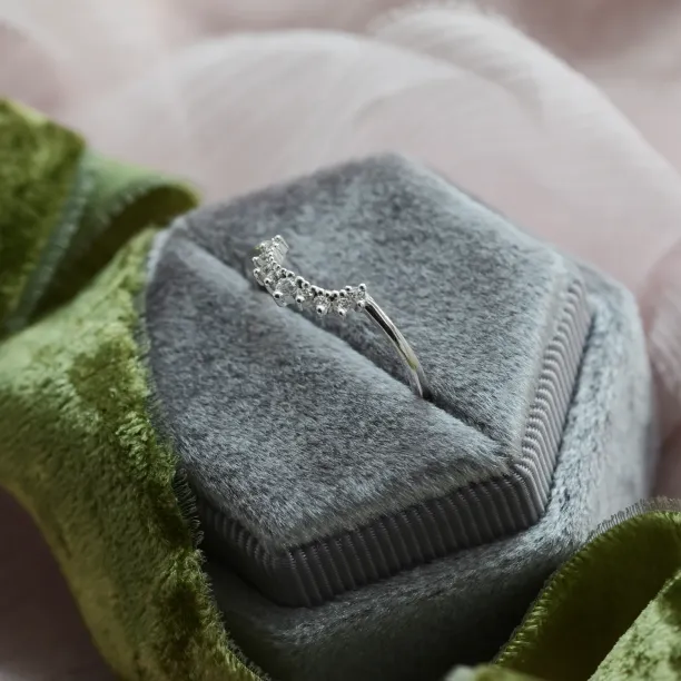 Vykrojený zlatý prsten s diamanty ROXY Image