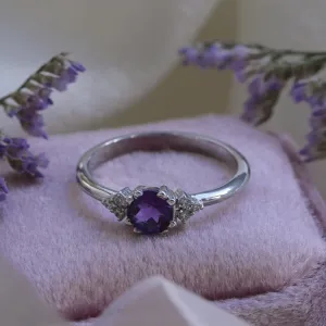 Gold ring with amethyst and diamonds MONNY