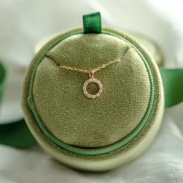 Minimalistický náhrdelník s laboratorními diamanty REESE Image