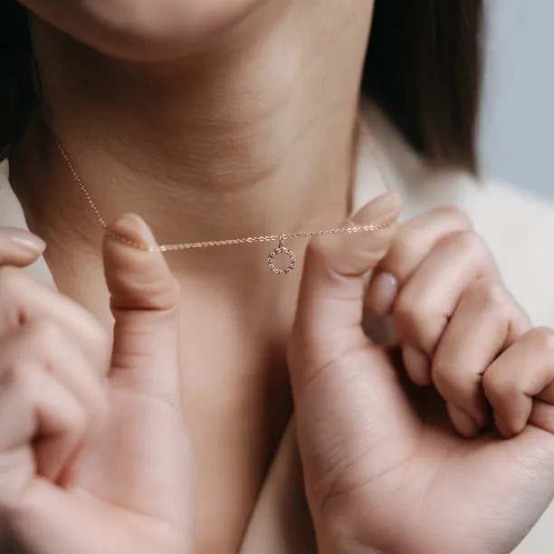 Minimalistický náhrdelník s laboratorními diamanty REESE Image