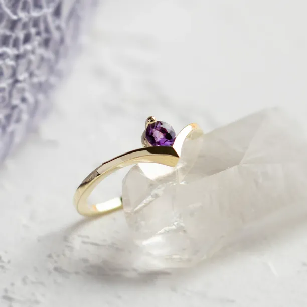 Gold amethyst ring AMY Image