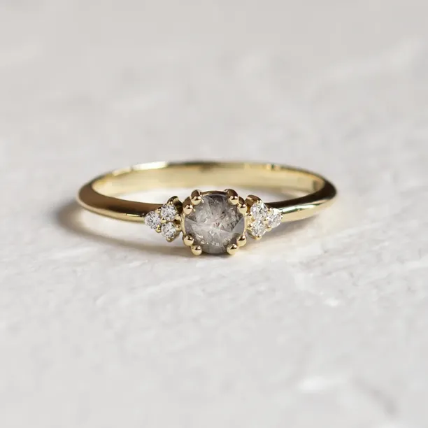 Gold ring with salt and pepper diamond MONNY Image