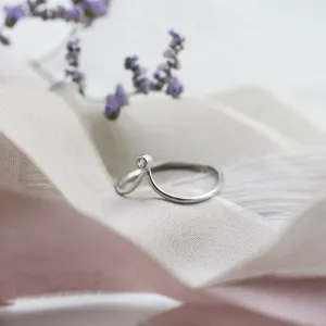 Minimalistický zlatý prsten s diamantem CAREN Thumbnail