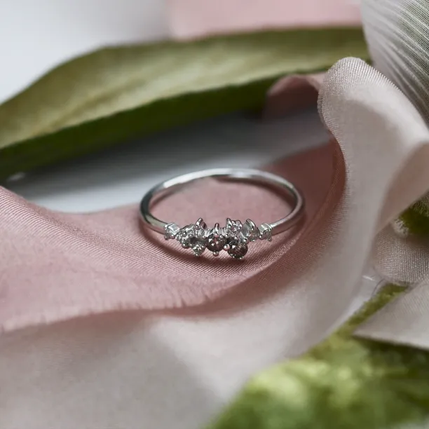 Gold rings set with salt and pepper diamonds FLYN Image