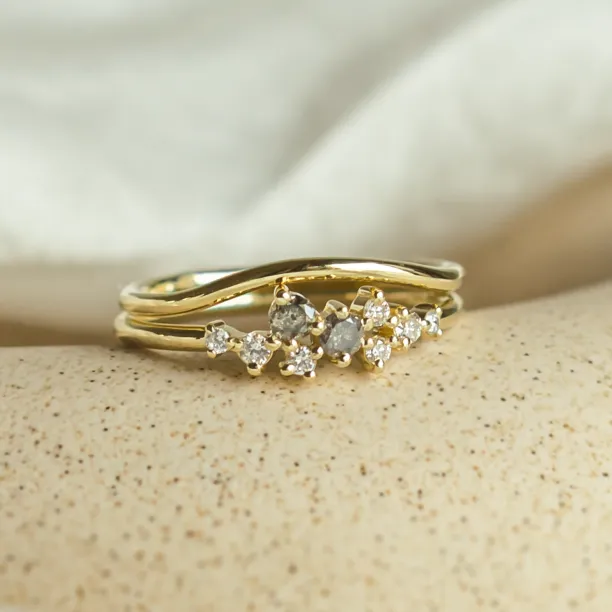 Gold rings set with salt and pepper diamonds FLYN Image
