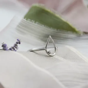 Gold minimalistic teardrop ring with diamond DAYSI Thumbnail