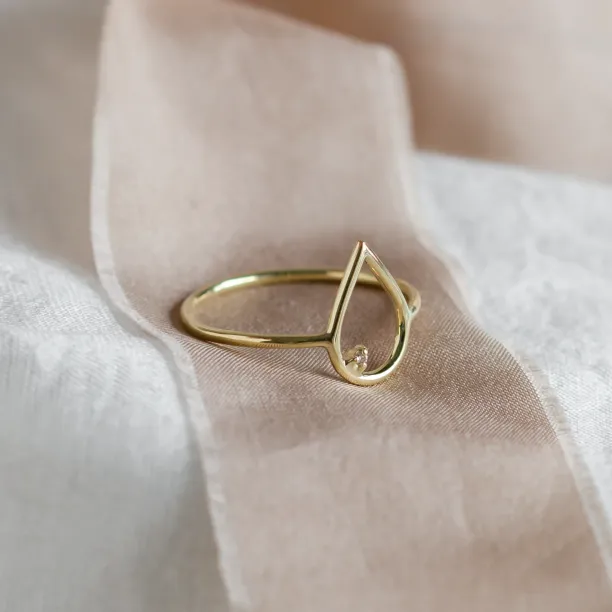Gold minimalistic teardrop ring with diamond DAYSI Image
